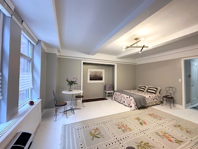 London Terrace Towers unit 4F, New York, NY 10011 - photo 3