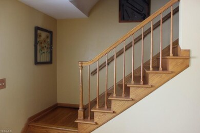 5220 Kaylin Dr, Akron, OH 44319 - photo 3