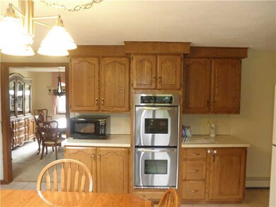 Kitchen. Other Side of Eat in Kitchen!
