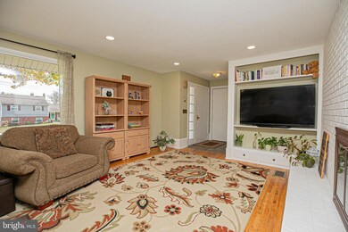 610 Knoll Dr, Lansdale, PA 19446 - photo 5