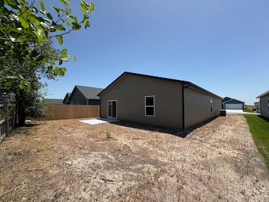 9402 Creed St, Wichita, KS 67210 - photo 5