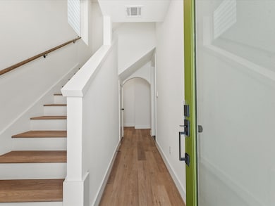 1804 Del Norte St unit C, Houston, TX 77018 - photo 4