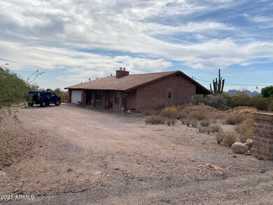 258 N Geronimo