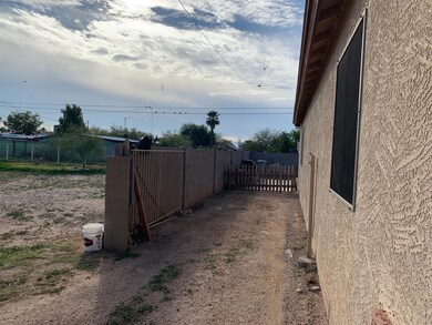 2133 W Sherman St, Phoenix, AZ 85009 - photo 3