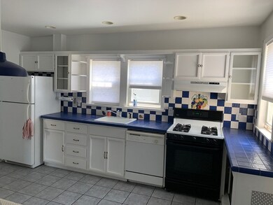 8 Marion St unit 2, Somerville, MA 02143 - photo 2