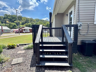 4328 Hughes St, Huntington, WV 25704 - photo 7