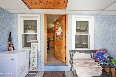 15 Front Eclosed Porch