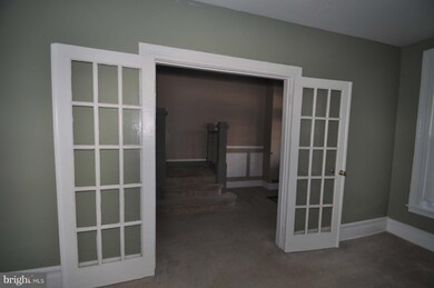 2817 Hilldale Ave, Baltimore, MD 21215 - photo 4