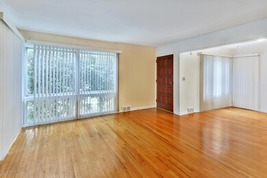 906 Bendermere Ave Wanamassa-large-024-1
