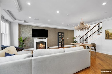 44 Marquis Ct unit 44, Edgewater, NJ 07020 - photo 5