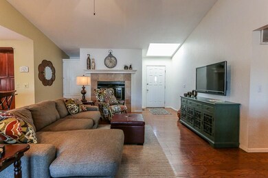 54 Dunsford Dr, Bella Vista, AR 72715 - photo 5