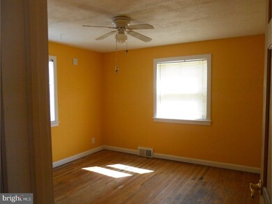 434 Lake St, Mount Ephraim, NJ 08059 - photo 4