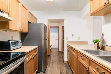 3941 Karl Rd unit 321, Columbus, OH 43224 - photo 4