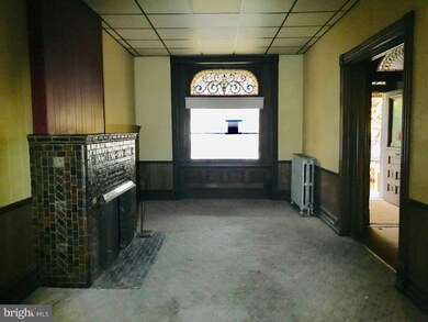 810 N 3rd St, Reading, PA 19601 - photo 7