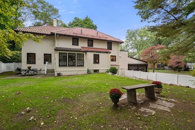 26 Larch Rd, Waban, MA 02468 - photo 2