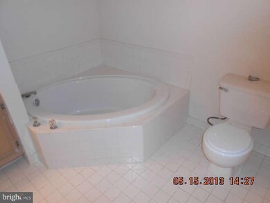 9350 Town Place Dr, Owings Mills, MD 21117 - photo 6