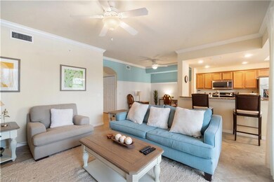 9727 Acqua Ct unit 436, Naples, FL 34113 - photo 4
