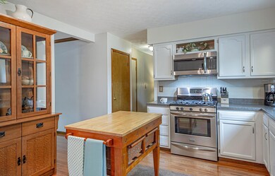 6 Kitchen