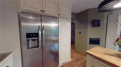 5013 Summit St, Shawnee, KS 66216 - photo 5