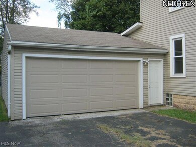 Attached Garage