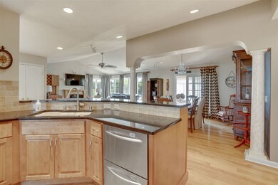 809 Charles Ct unit 13, Oregon, WI 53575 - photo 6