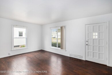 820 S Dexter Dr, Lansing, MI 48910 - photo 7