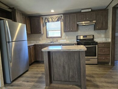 15 N Roxbury Dr unit 140, Hamburg, NY 14075 - photo 2