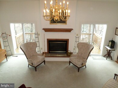 1033 Riverview Dr, Reading, PA 19605 - photo 7