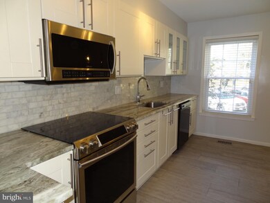 7453 Swan Point Way, Columbia, MD 21045 - photo 3