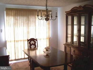 3801 Evans Trail Ct, Beltsville, MD 20705 - photo 6