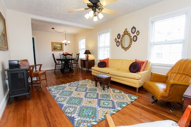 ... flows right into the pretty dining area.