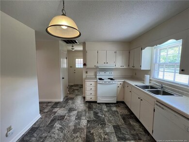 2911 Player Ave, Fayetteville, NC 28304 - photo 6