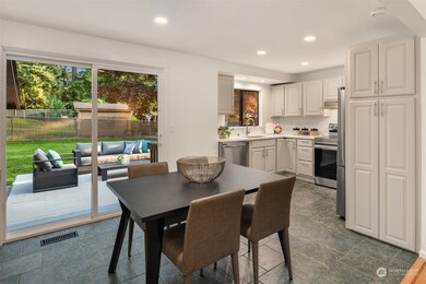 8822 Bowdoin Way, Edmonds, WA 98026 - photo 7