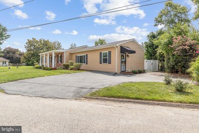 8256 Riviera Dr, Severn, MD 21144 - photo 2