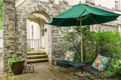 2550_Henthorn_Rd_-5