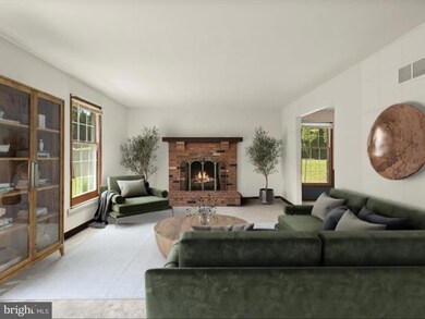 2412 Nickoles Dr, Sykesville, MD 21784 - photo 2