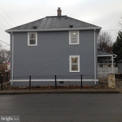 301 Prospect St, Front Royal, VA 22630 - photo 3