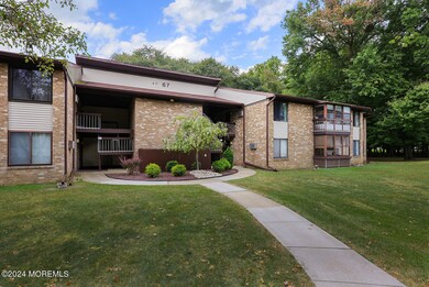 67 Overlook Way Manalapan-large-021-022-