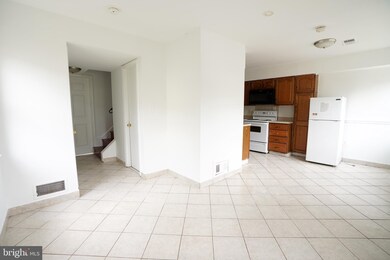 10206 Winchester Ct, Manassas, VA 20109 - photo 6