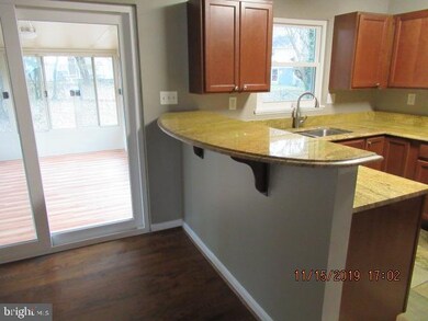 6705 Wilburn Dr, Capitol Heights, MD 20743 - photo 7