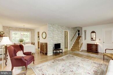 2332 Barbour Rd, Falls Church, VA 22043 - photo 4