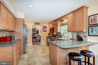 13400 Birch Bark Ct, Fairfax, VA 22033 - photo 7