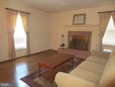 552 Tiffany Ct, Warrenton, VA 20186 - photo 6