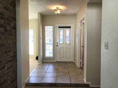 1101 W Castlewood Ave, Friendswood, TX 77546 - photo 2