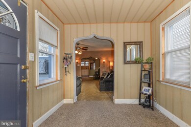 213 W Ashland Ave, Glenolden, PA 19036 - photo 4