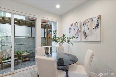 2212 Franklin Ave E unit B, Seattle, WA 98102 - photo 7