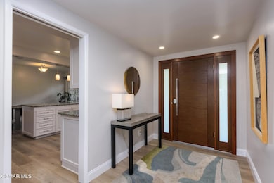 23762 Ladrillo St Los Angeles CA 91367 U