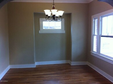 Dining room w light