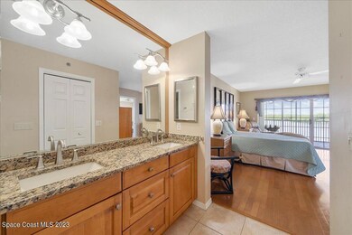 Granite, Double Sinks - Primary Bathroom
