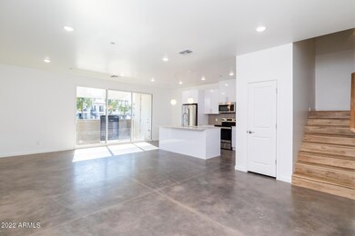 225 N Pleasant Dr # 2-2